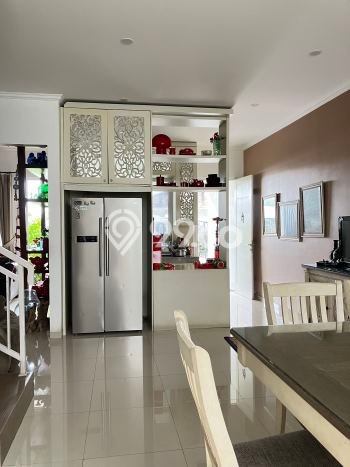 For Sale Rumah Elit Exclusive di Pesanggrahan, Jakarta Selatan For Sale Rumah Elit Exclusive di Pesanggrahan, Jakarta Selatan