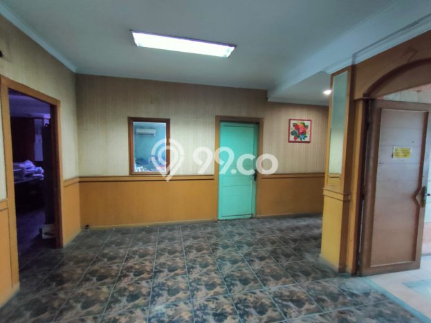 Kantor Bagus Dijual LB 1068m2 Lokasi Strategis Jakarta Barat Area Cocok untuk Berbisnis Kantor Bagus Dijual LB 1068m2 Lokasi Strategis Jakarta Barat Area Cocok untuk Berbisnis