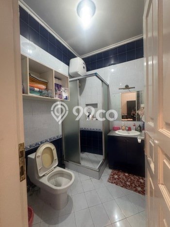 For Sale! Luxury House LT 250m2 Desain Modern di Taman Palem For Sale! Luxury House LT 250m2 Desain Modern di Taman Palem