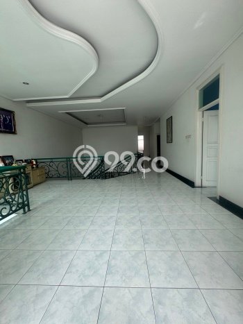 For Sale! Luxury House LT 250m2 Desain Modern di Taman Palem For Sale! Luxury House LT 250m2 Desain Modern di Taman Palem