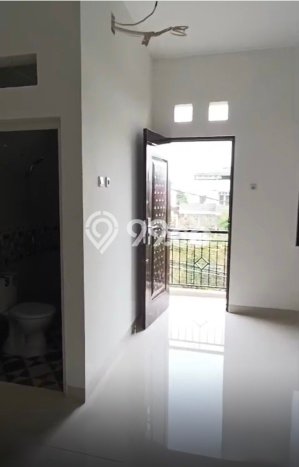 Ready to Use! Luxury House LT 102m2 Desain Elegan di Duri Kepa Ready to Use! Luxury House LT 102m2 Desain Elegan di Duri Kepa