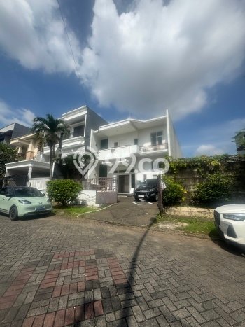 For Sale! Luxury House LT 250m2 Desain Modern di Taman Palem For Sale! Luxury House LT 250m2 Desain Modern di Taman Palem