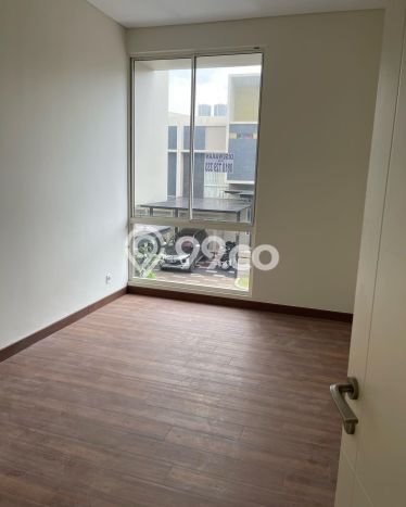 Dijual Rumah Mewah Elegan Dengan View Eksklusif di Summarecon Serpong, Tangerang Dijual Rumah Mewah Elegan Dengan View Eksklusif di Summarecon Serpong, Tangerang