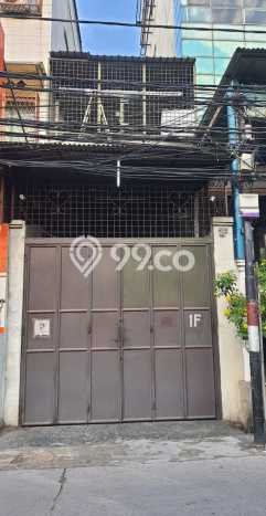 Ruko Dijual di Jakarta Barat LT 76m2 & LB 188m2 Lokasi Terbaik! Ruko Dijual di Jakarta Barat LT 76m2 & LB 188m2 Lokasi Terbaik!