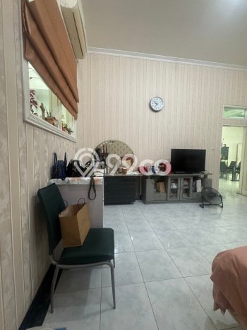 For Sale! Luxury House LT 250m2 Desain Modern di Taman Palem For Sale! Luxury House LT 250m2 Desain Modern di Taman Palem