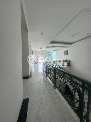 For Sale! Luxury House LT 250m2 Desain Modern di Taman Palem For Sale! Luxury House LT 250m2 Desain Modern di Taman Palem