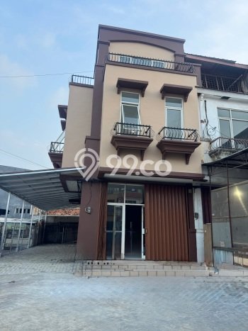 Disewakan Ruko di Pusat Kota Jakarta Barat Ramai Strategis Disewakan Ruko di Pusat Kota Jakarta Barat Ramai Strategis