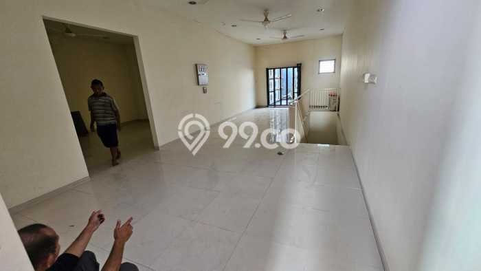 Unit Ruko Tersedia di Srengseng Spesifikasi LB 748m2 Unit Ruko Tersedia di Srengseng Spesifikasi LB 748m2