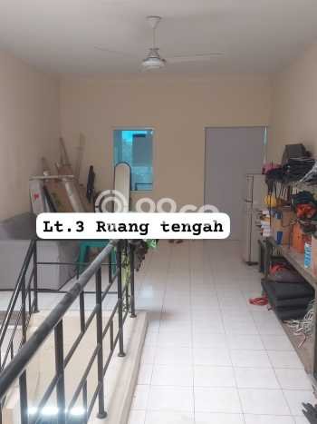 Unit Ruko Dijual di Jakarta Barat LT 48m2 & LB 100m2 Unit Ruko Dijual di Jakarta Barat LT 48m2 & LB 100m2