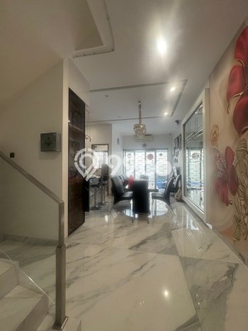 Hunian Mewah LB 300m2 Siap Pakai Desain Elegan di Taman Palem, Jakarta Barat Hunian Mewah LB 300m2 Siap Pakai Desain Elegan di Taman Palem, Jakarta Barat
