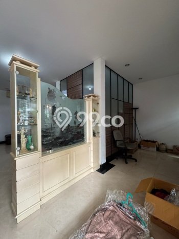 Dijual Cepat Rumah Minimalis & Modern LB 200m2 di Tanjung Duren Utara Dijual Cepat Rumah Minimalis & Modern LB 200m2 di Tanjung Duren Utara