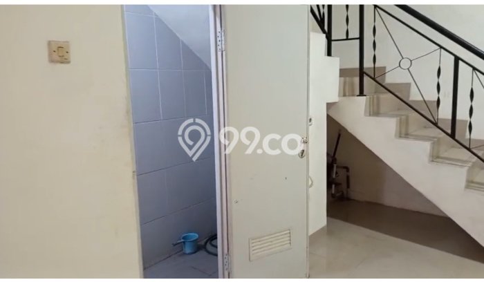 Ruko Disewa di Jakarta Barat dengan LB 150m2 Area Komersial Ramai Ruko Disewa di Jakarta Barat dengan LB 150m2 Area Komersial Ramai