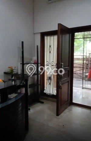 Rumah Mewah LB 300m2 Siap Pakai Desain Elegan di Pulomas, Jakarta Timur Rumah Mewah LB 300m2 Siap Pakai Desain Elegan di Pulomas, Jakarta Timur