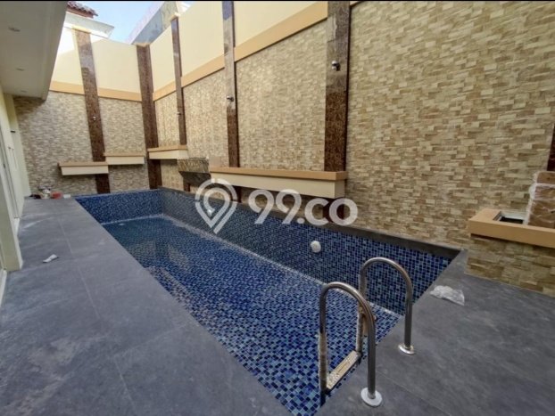 Dijual Rumah Mewah Megah Dengan View Cantik di kertajaya, Surabaya Dijual Rumah Mewah Megah Dengan View Cantik di kertajaya, Surabaya