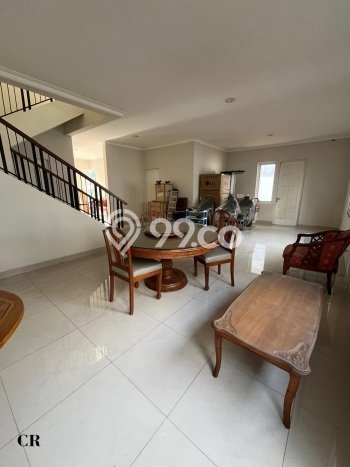 For Sale! Luxury House LT 406m2 Desain Modern di Kota Wisata For Sale! Luxury House LT 406m2 Desain Modern di Kota Wisata