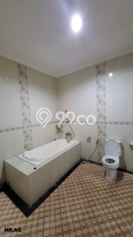 Hunian Mewah LB 250m2 Siap Pakai Desain Elegan di Cibubur, Jakarta Timur Hunian Mewah LB 250m2 Siap Pakai Desain Elegan di Cibubur, Jakarta Timur