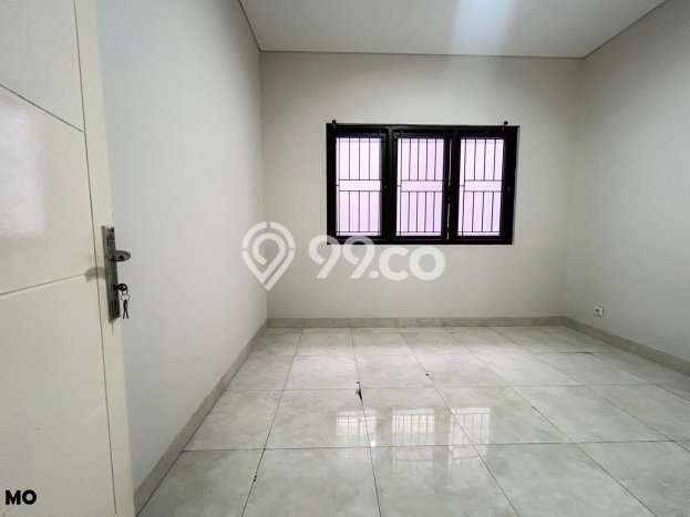 Rumah sewa siap pakai 3 KT di Raffles Hills, Jakarta Timur Rumah sewa siap pakai 3 KT di Raffles Hills, Jakarta Timur
