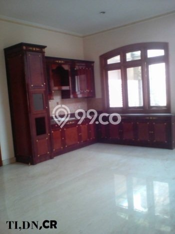 Rumah Mewah LB 600m2 Siap Pakai Desain Elegan di Raffles Hills, Jakarta Timur Rumah Mewah LB 600m2 Siap Pakai Desain Elegan di Raffles Hills, Jakarta Timur