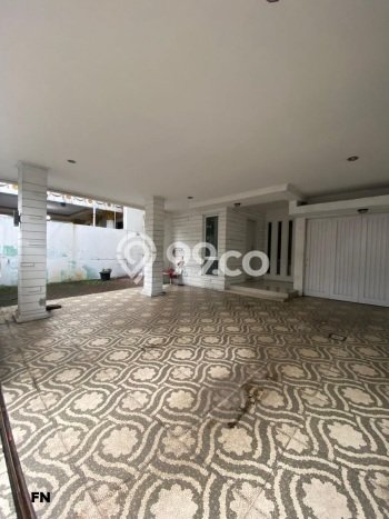 Rumah sewa siap huni 4 Kamar Tidur di Kota Wisata, Jakarta Timur Rumah sewa siap huni 4 Kamar Tidur di Kota Wisata, Jakarta Timur