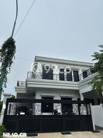 Rumah Elit Modern Tanpa Renovasi di Raffles Hills Jakarta Timur Rumah Elit Modern Tanpa Renovasi di Raffles Hills Jakarta Timur