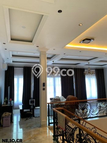 Rumah Elit Modern Tanpa Renovasi di Raffles Hills Jakarta Timur Rumah Elit Modern Tanpa Renovasi di Raffles Hills Jakarta Timur