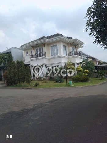 Dijual Rumah Luas Elegan Dengan View Eksklusif di Kota Wisata, Jakarta Timur Dijual Rumah Luas Elegan Dengan View Eksklusif di Kota Wisata, Jakarta Timur