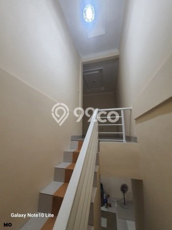 Disewakan! Rumah 3 Kamar Tidur &
3 Kamar Mandi di Citra Grand, Jakarta Timur Disewakan! Rumah 3 Kamar Tidur &
3 Kamar Mandi di Citra Grand, Jakarta Timur