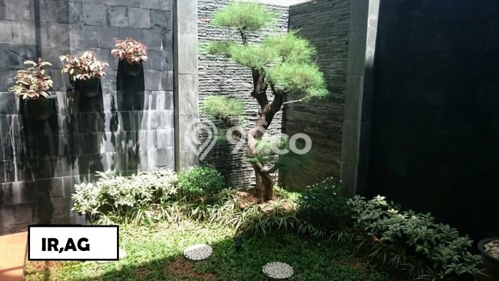 Ready to Use! Premium House LT 330m2 Desain Elegan di Kota Wisata Ready to Use! Premium House LT 330m2 Desain Elegan di Kota Wisata