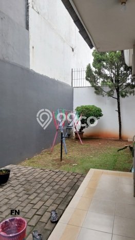 Rumah Strategis kawasan Legenda Wisata, 3 KM, Area Tenang, LT 240m² LB 230m² Rumah Strategis kawasan Legenda Wisata, 3 KM, Area Tenang, LT 240m² LB 230m²