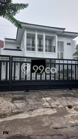 Dijual Rumah Mewah Elegan Dengan View Cantik di Kayu Putih, Jakarta Timur Dijual Rumah Mewah Elegan Dengan View Cantik di Kayu Putih, Jakarta Timur