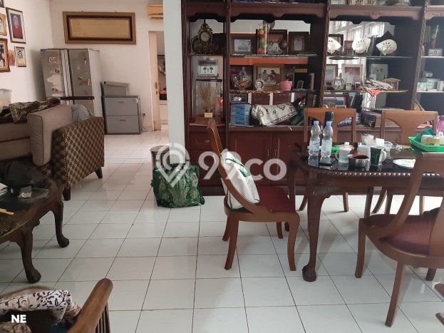 Rumah Luxury Modern Tanpa Renovasi di Cibubur Jakarta Timur Rumah Luxury Modern Tanpa Renovasi di Cibubur Jakarta Timur