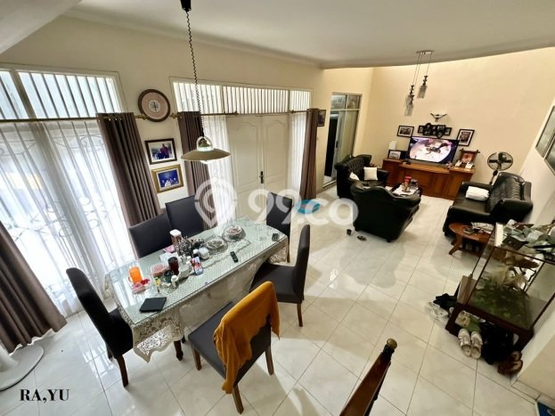 Hunian Mewah LB 350m2 Siap Huni Desain Elegan di Cibubur, Jakarta Timur Hunian Mewah LB 350m2 Siap Huni Desain Elegan di Cibubur, Jakarta Timur