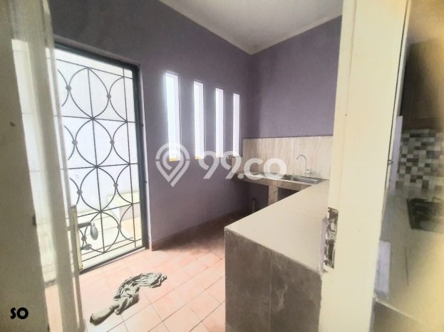 Rumah Disewakan Jakarta Timur LT 200m2 LB 180m2 Area Cibubur Rumah Disewakan Jakarta Timur LT 200m2 LB 180m2 Area Cibubur