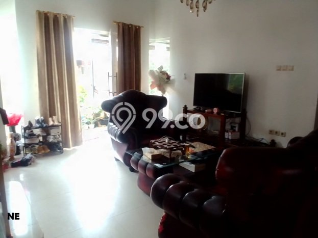 Dijual Rumah Luas Elegan Dengan View Eksklusif di Kota Wisata, Jakarta Timur Dijual Rumah Luas Elegan Dengan View Eksklusif di Kota Wisata, Jakarta Timur