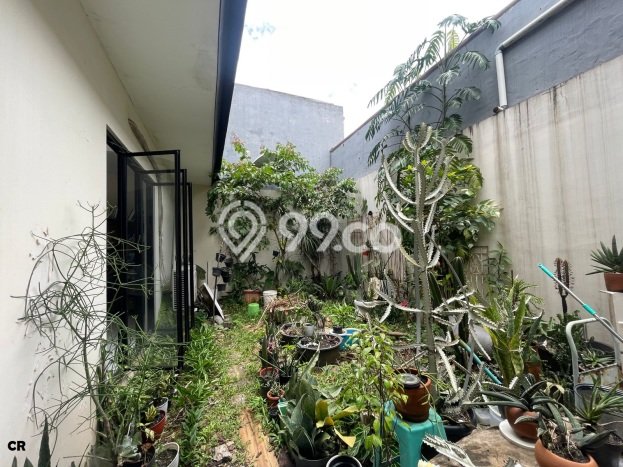 Ready to Use! Premium House LT 240m2 Desain Modern di Cibubur Ready to Use! Premium House LT 240m2 Desain Modern di Cibubur