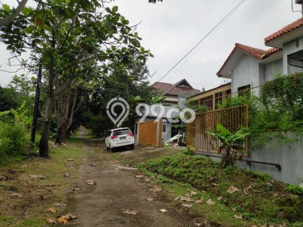 Dijual Cepat Rumah Favorit Siap Huni LB 300m2 di Banyumanik, Semarang Dijual Cepat Rumah Favorit Siap Huni LB 300m2 di Banyumanik, Semarang