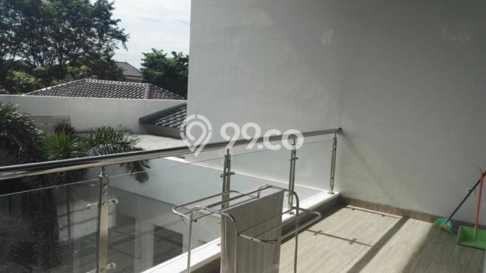 For Sale! Luxury House LT 450m2 Desain Elegan di Graha Padma For Sale! Luxury House LT 450m2 Desain Elegan di Graha Padma