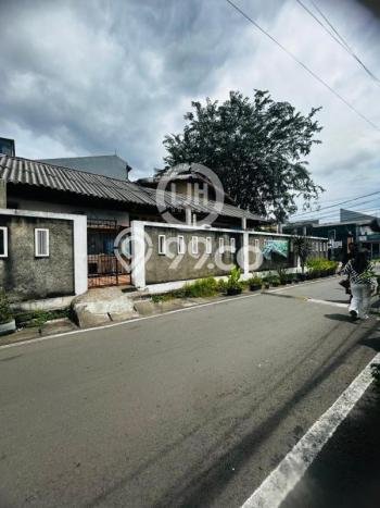 Hunian Mewah LB 250m2 Siap Pakai Desain Elegan di Klender, Jakarta Timur Hunian Mewah LB 250m2 Siap Pakai Desain Elegan di Klender, Jakarta Timur