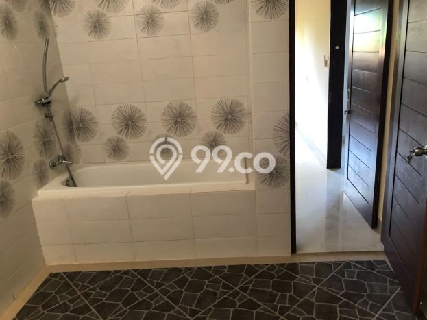 Vila di , Luas 171m2m², Lokasi Strategis Vila di , Luas 171m2m², Lokasi Strategis