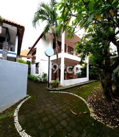 Rumah Bagus Siap Huni Di Kuta Luas 300m2 Aman Rumah Bagus Siap Huni Di Kuta Luas 300m2 Aman