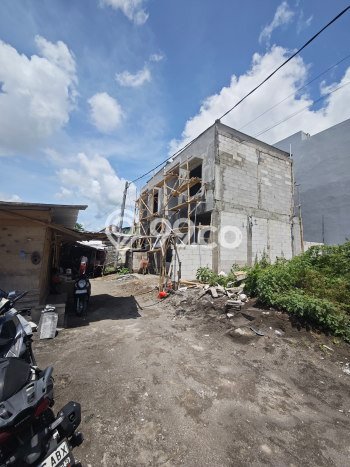 Rumah Minimalis 3 KT LT 60m2 di Ubung Rumah Minimalis 3 KT LT 60m2 di Ubung