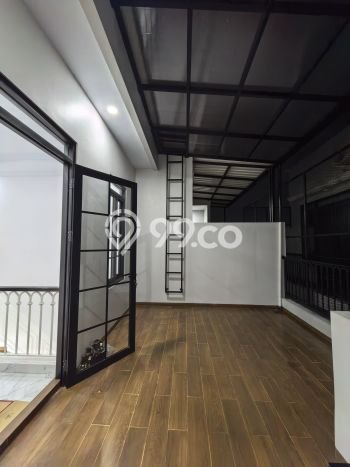 For Sale Rumah 4 Kamar Lokasi Ideal Bagus dan Strategis di Jagakarsa For Sale Rumah 4 Kamar Lokasi Ideal Bagus dan Strategis di Jagakarsa