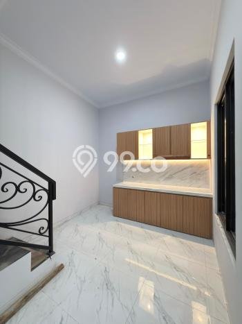 Jual Rumah Favorit Siap Huni LB 78m2 di Jagakarsa, Jakarta Selatan Jual Rumah Favorit Siap Huni LB 78m2 di Jagakarsa, Jakarta Selatan