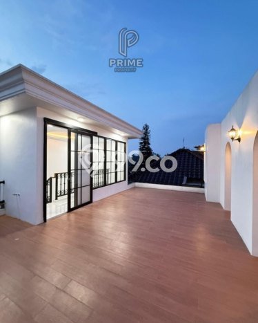 Siap Huni Rumah Mewah 5 Kamar di Jagakarsa Dekat ke Mana Pun Siap Huni Rumah Mewah 5 Kamar di Jagakarsa Dekat ke Mana Pun
