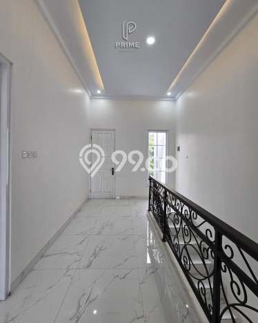 Ready to Use! Luxury House LT 106m2 Desain Modern di Lenteng Agung Ready to Use! Luxury House LT 106m2 Desain Modern di Lenteng Agung