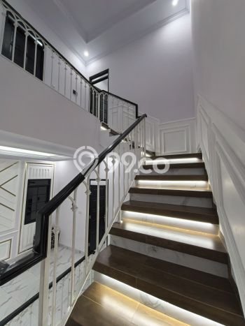 For Sale Rumah 4 Kamar Lokasi Ideal Bagus dan Strategis di Jagakarsa For Sale Rumah 4 Kamar Lokasi Ideal Bagus dan Strategis di Jagakarsa