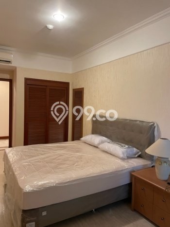 Apartemen Disewakan 3 Kamar Hemat Siap Huni di Jakarta Selatan, Luas 147m2 Apartemen Disewakan 3 Kamar Hemat Siap Huni di Jakarta Selatan, Luas 147m2