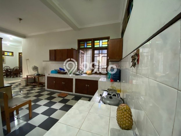SPECIAL PRICE! Rumah di Mlati, 3 KM, Dekat Pusat Kota, Luas 250m2m² LB 250m2m² SPECIAL PRICE! Rumah di Mlati, 3 KM, Dekat Pusat Kota, Luas 250m2m² LB 250m2m²