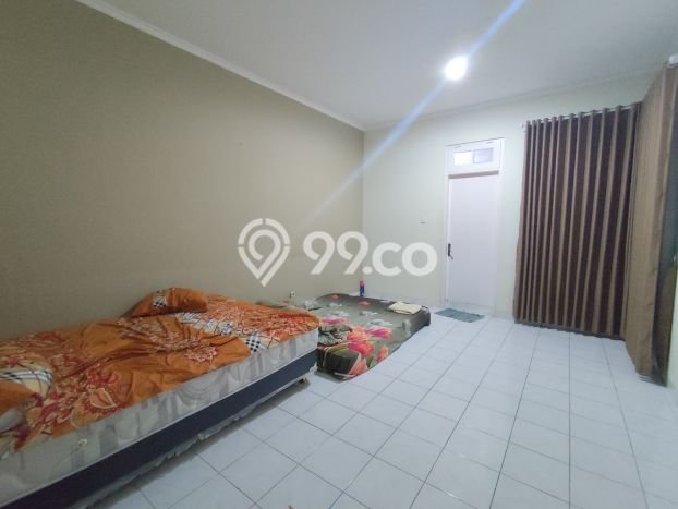 Rumah area Depok, 4 KM, Lingkungan Tenang Rumah area Depok, 4 KM, Lingkungan Tenang