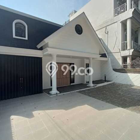 HARGA SPESIAL! Rumah kawasan Burangrang, Dekat Fasilitas, 5 KT, Luas 260m² Bangunan 210m² HARGA SPESIAL! Rumah kawasan Burangrang, Dekat Fasilitas, 5 KT, Luas 260m² Bangunan 210m²